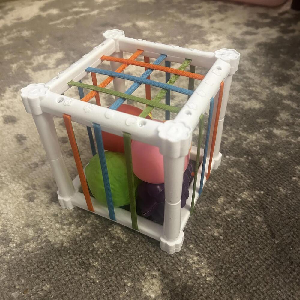 Fat Brain Montessori Cube Bin Shape Sorting Toy (NEW)